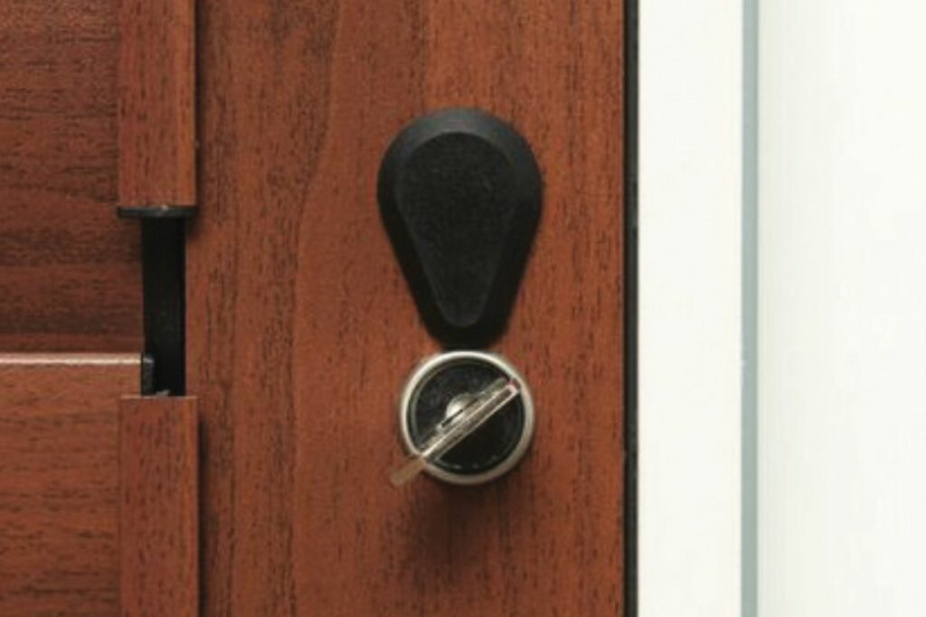 Lockable Shutter Australia's Favourite Shutters | Classic Plantation Shutters